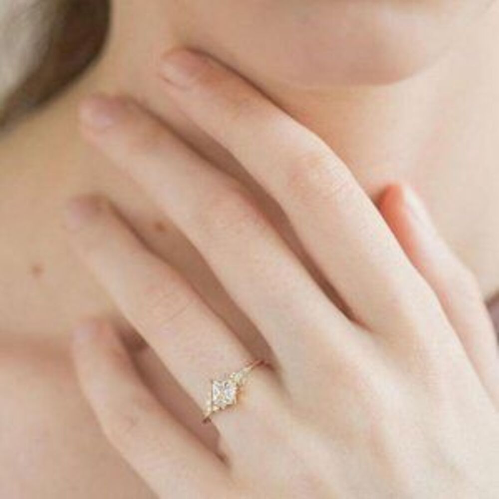 *NEW 18K Yellow Gold Diamond Princess Ring - Picture 5 of 6